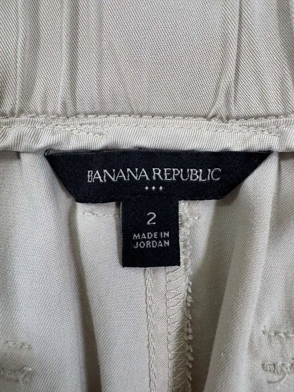 Banana Republic High Rise Paperbag Utility Pants Cream Lyocell Cropped Size 2